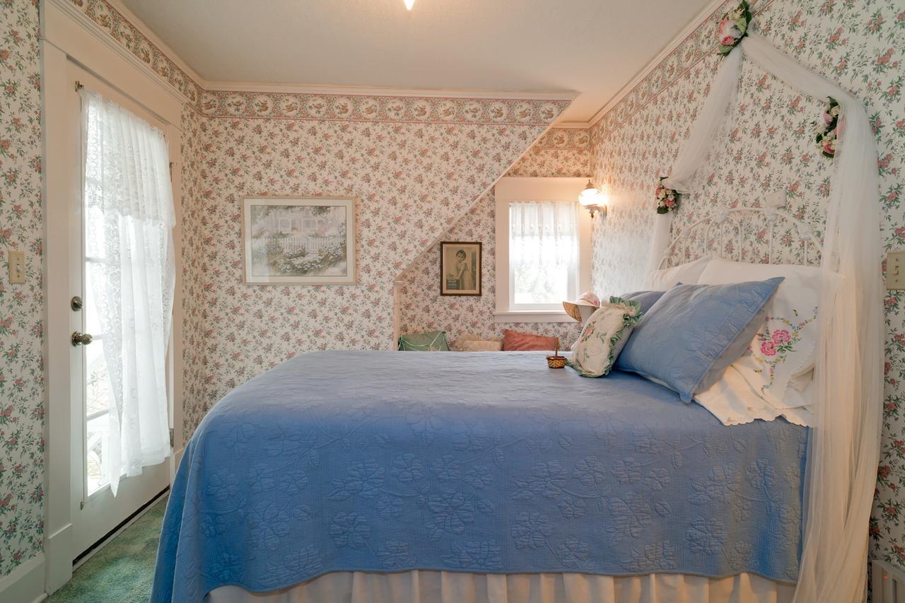 بورت انجيليس Five Seasuns Bed And Breakfast المظهر الخارجي الصورة