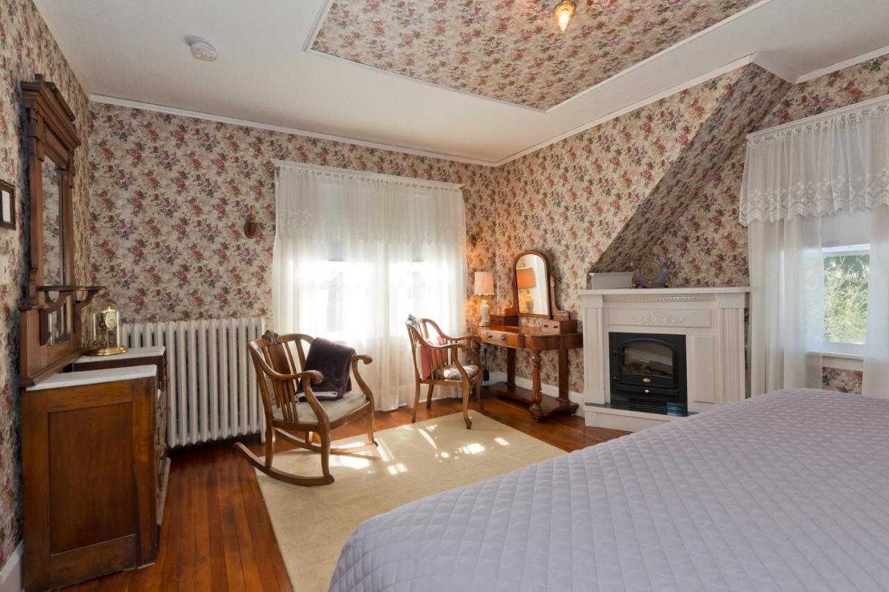 بورت انجيليس Five Seasuns Bed And Breakfast المظهر الخارجي الصورة