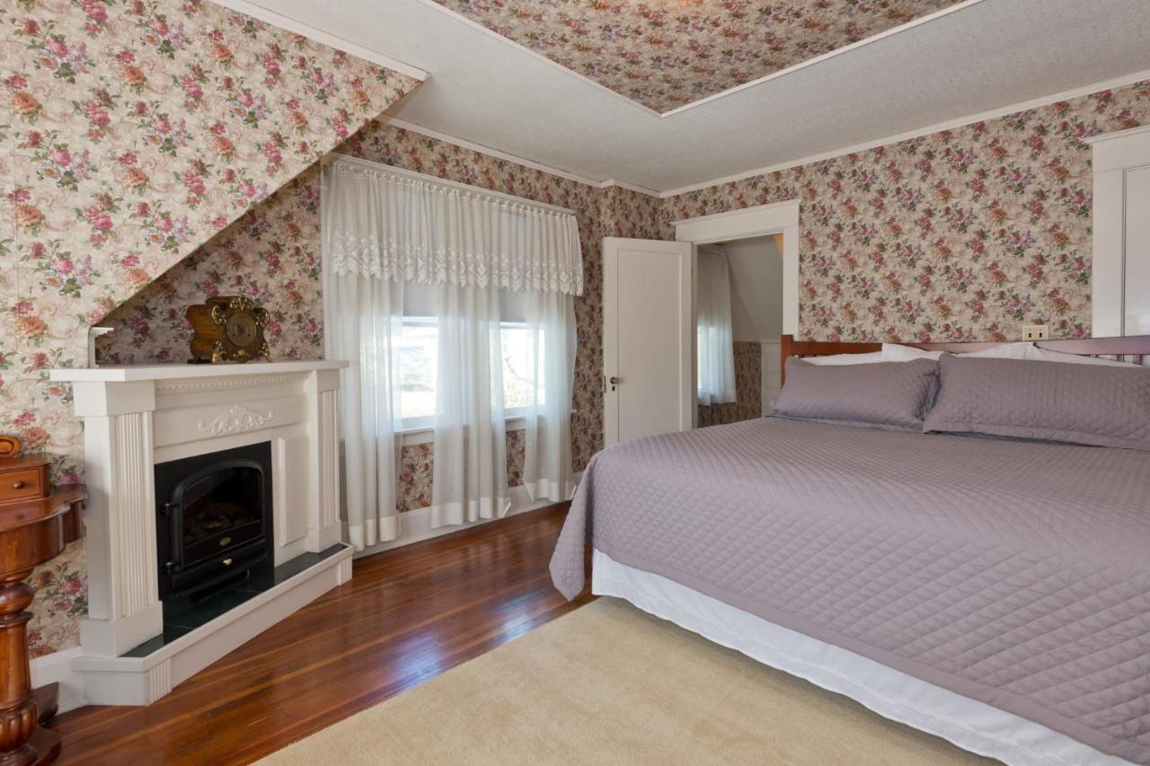 بورت انجيليس Five Seasuns Bed And Breakfast المظهر الخارجي الصورة